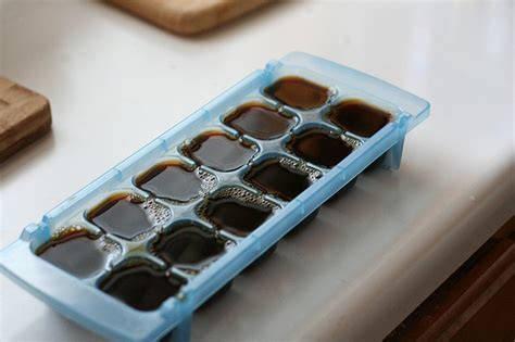 how to make iced coffee at home using coffee ice cube